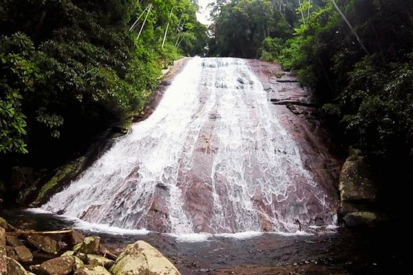Cachoeira Véu da Noiva, Ubatuba